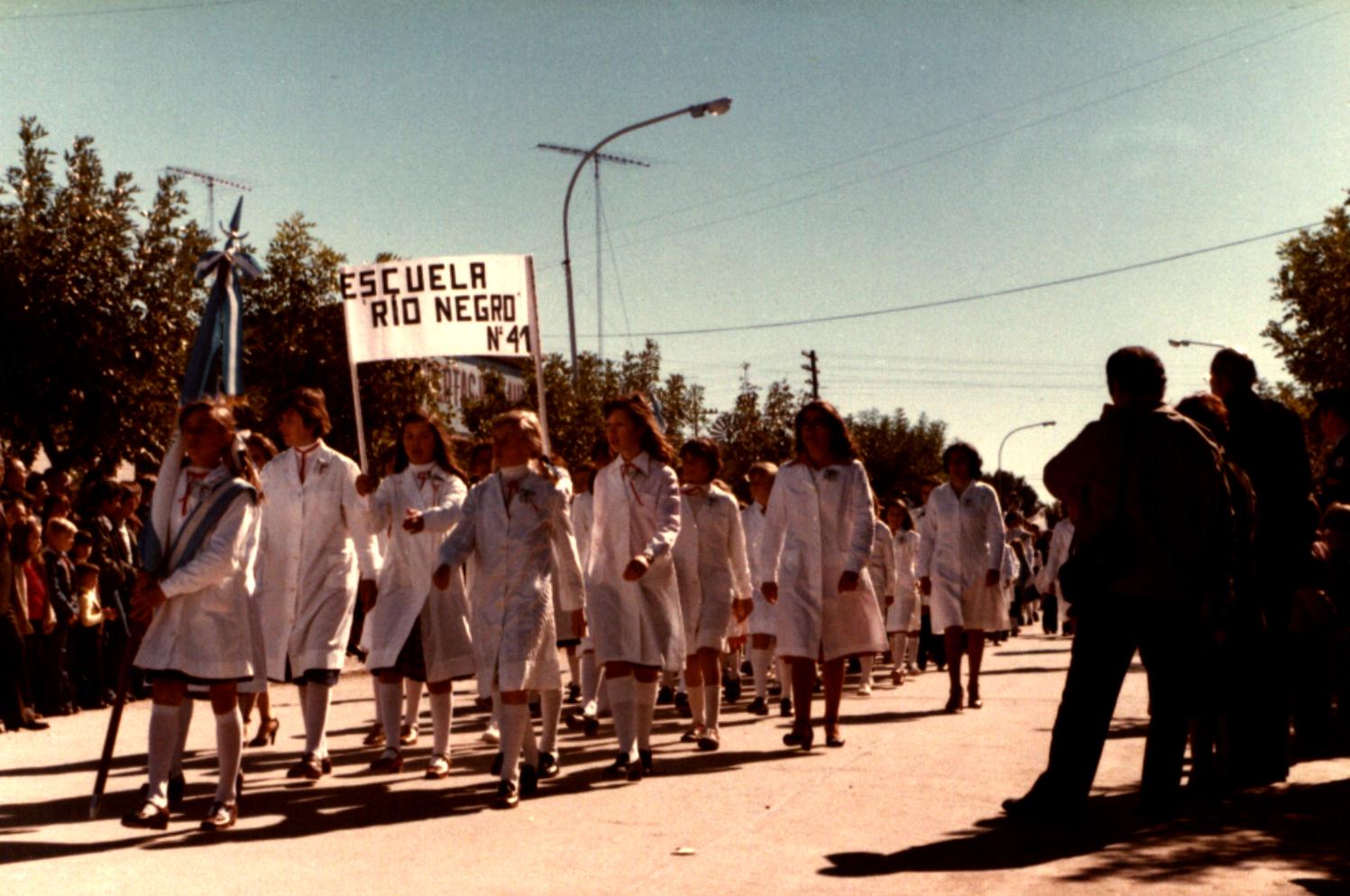 Desfile Escuela Nº 41 Río Negro